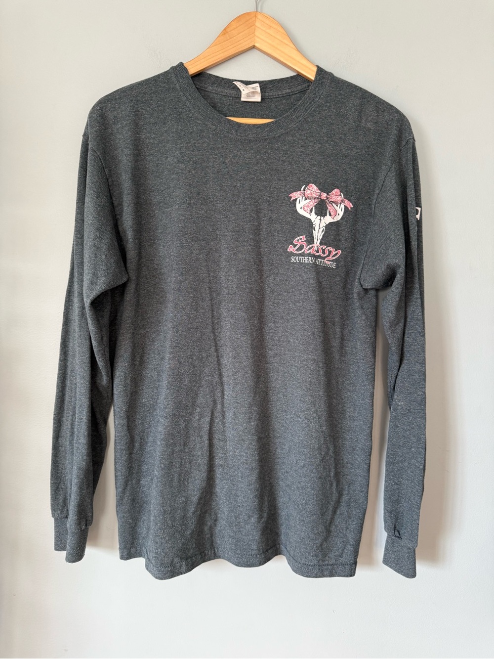 Simply Southern Long Sleeve Graphic Tee Gray Pink Bow Cow Skull Size Medium